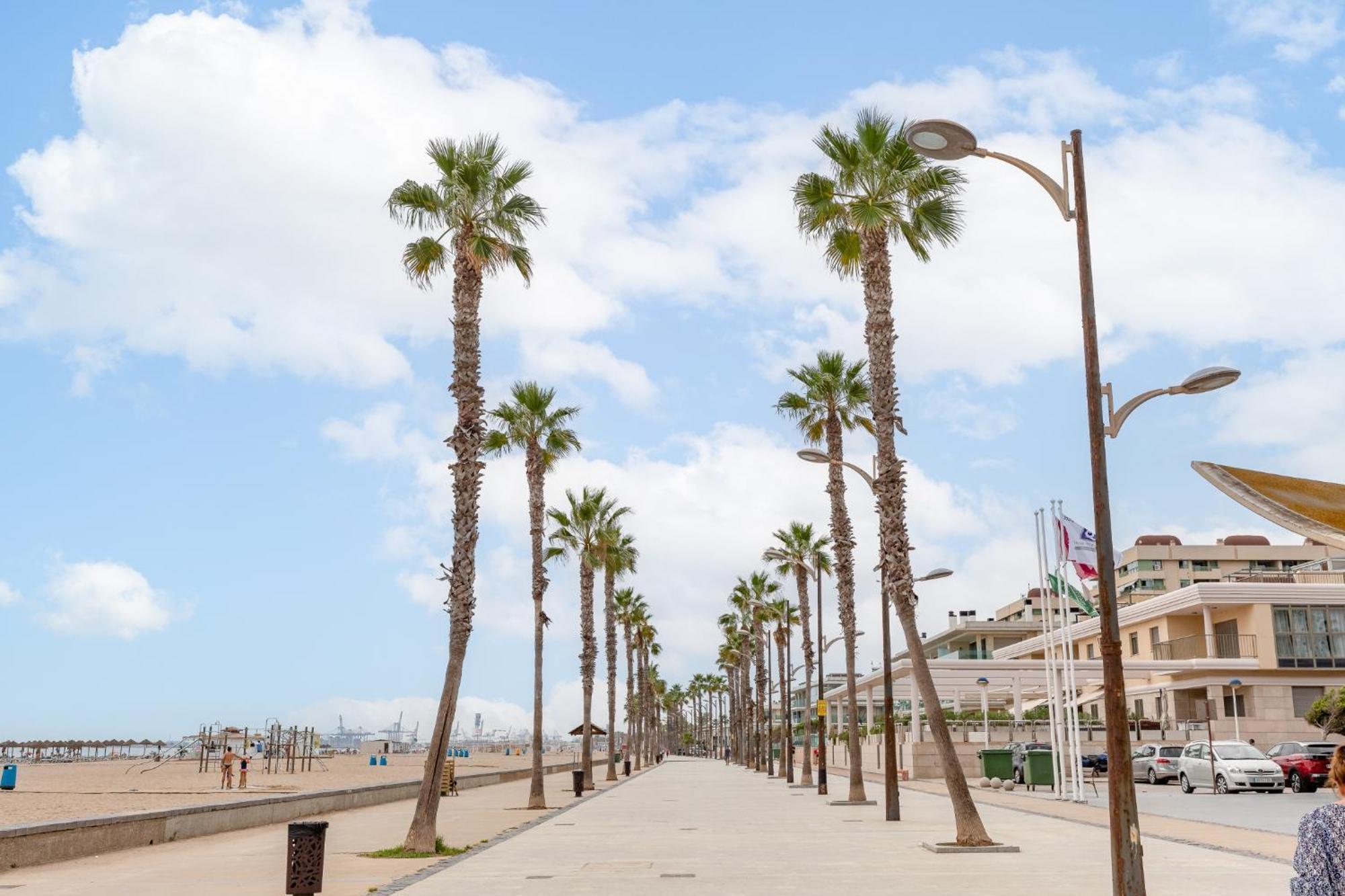 Beach 75 Metres Away Playa A 75 Metros Валенсия Екстериор снимка